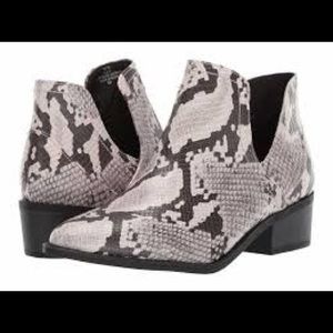 Madden girl Snakeskin Niite Booties size 7